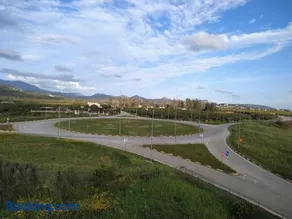 Roundabout apartment - Image 3