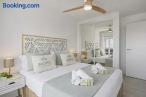 Luna del Faro -Ocean views and Pools by Budha Apartments - Image 3