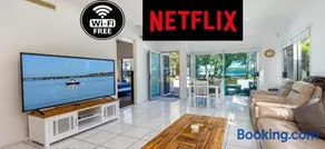 Keith's on Sylvan Beach, 1 of the 3 most popular units on Bribie - Image 5