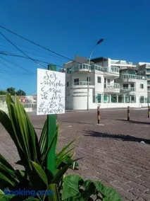 É na beira do mar...com estacionamento exclusivo - Image 2