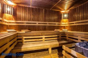 Romance Hotel and Family Suites - Image 4