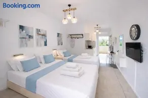 Navy Studio by likeyourhome with Mountain View Balcony, Near Beach 1 km, Self Check-in - Image 3