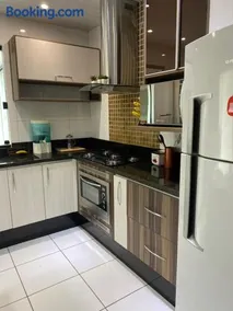 Casa grande em bairro tranquilo - Image 2