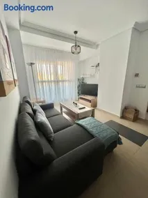 Apartamento exclusivo con vistas a la piscina - Image 1