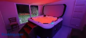 Maison bord de Marne pour 10 personnes avec jacuzzi - Image 1