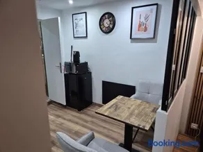 Studio confortable avec parking gratuit - Image 1