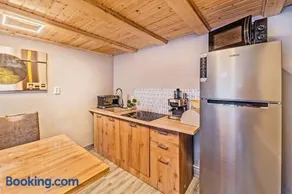 Montain Wild Chalet with Wooden Hot Tub - Image 1
