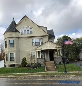 Penley House Bed & Breakfast - Image 1