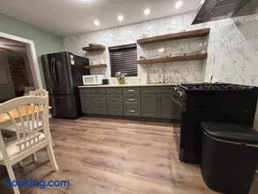 The Woodward Unit A - Image 3