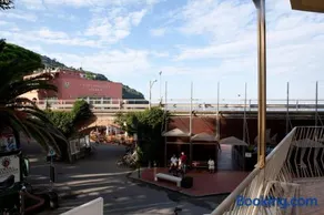 Hotel Garden - Image 5