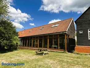 Thaxted Bed & Breakfast and Accommodation - Image 3