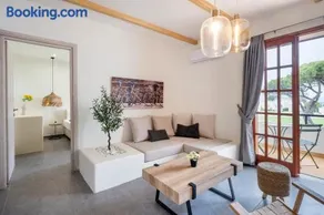 Jonathan City Apartment - Image 1