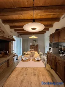 Appartamento RESIDENZA LA CORTE Verona a 10 minuti di auto dall'Arena- piano terra con terrazza esclusiva, giardino, piscina e comodo posto auto - Image 3