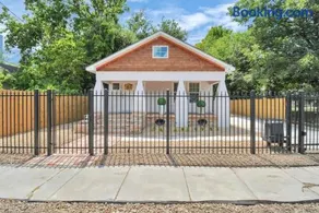2 BR Cottage Midtown Downtown EADO - Image 2