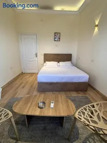 Hayah Rooms And Suites - Image 2