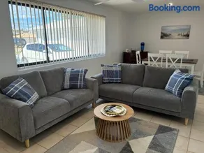 Ocean Breeze Accommodation - Image 1