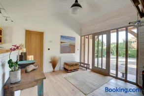 1 Bed in Deal oc-ek748 - Image 2
