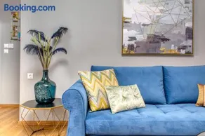 Luxury penthouse apartment near the city center - Image 3