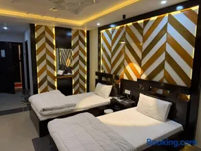Peaceful Stay In Peshawar - Image 3