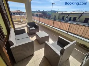 Appartamento L'Azalea - a due passi da Numana con grande terrazzo e piscina condominiale stagionale - Image 3