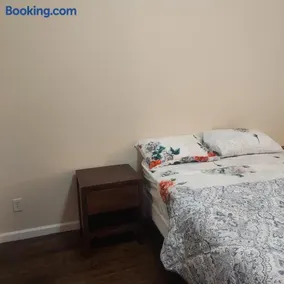Double queen room 6 minutes walk to Penn station NYC EWR - Image 5