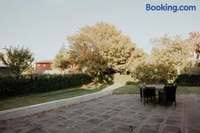 Family-Friendly Holiday Home Near The Sea - Image 4