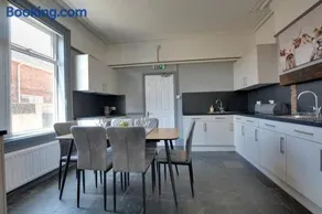 Winwood House - Image 4