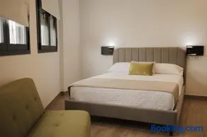 PALOMA SUITES - Image 1