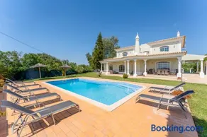 Quinta das Laranjeiras by Algarve Holidays - Image 1