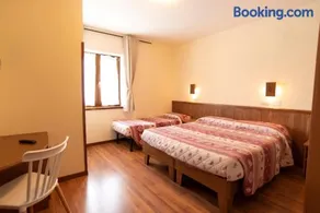 Albergo Bucaneve - Image 3