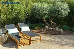 Appartement Indépendant avec Jardin et Piscine en Provence - Image 3