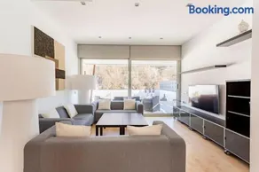 Exclusiva Villa de Lujo con piscina - Image 3