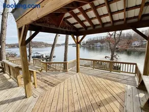 Fox's Den Your Lakefront Escape with Dock and Stunning Views - Image 1