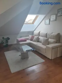 Apartamento Ático Cine Colón - Image 1