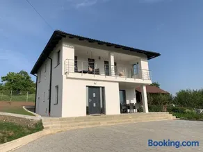 Viktoria House - Image 2