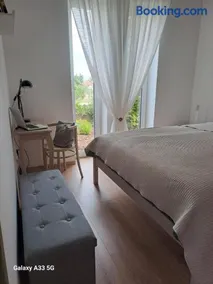 Garden House - Image 2