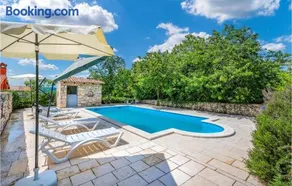 One-Bedroom Holiday Home In Labin - Image 4