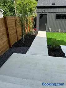 Uncover the Gem of Glenora Oasis - Image 1