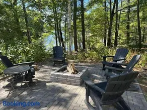 Sebago Basin Getaway - An Unforgettable Experience - Image 4
