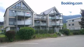 Familienfreundliche gemütliche Ferienwohnung mit Grill, Terrasse und Garten - Image 2