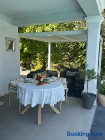 SUITE 20m2 DANS VILLA PISCINE JACUZZI - Image 2
