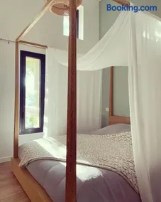 Nuit romantique avec jacuzzi privé ! - Image 2