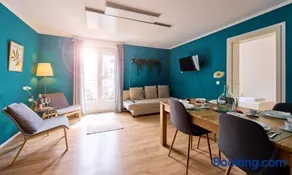 3 Schlafzimmer, Parkplatz, Stadtmitte - Image 4