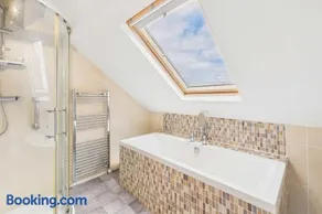 Host & Stay - Crosby House - Image 4