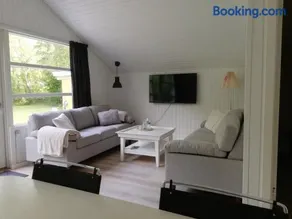 Cozy Bright Cottage Near Marielyst And Beach - Image 3