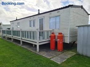 Torbay The Chase Ingoldmells 10 Berth 4 bedrooms - Image 2