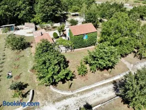Family sized renovated Istrian house w lavand field 20min from Rovinj. - Image 1