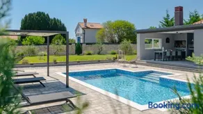 Villa mit Terrasse, privatem Pool und Grill | Haustiere erlaubt - Image 1