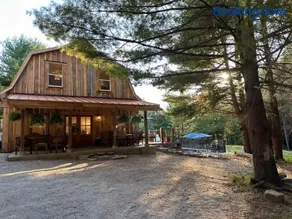 Secluded with Hot tub, Pool table, Arcade, Fishing andTheater Room - Image 1