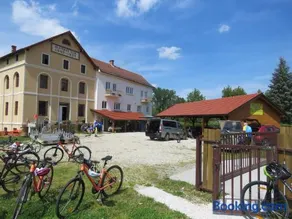 Mill House Apartment and Camping - Image 1